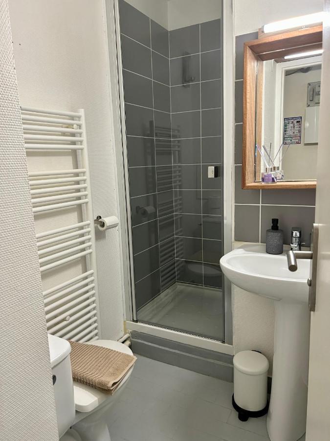 Appartement Bords De L'Eure Charmant Studio Шартр Экстерьер фото